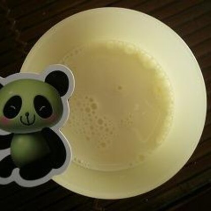 レモン牛乳レシピ他にもあったけど、パンダさんが可愛くってぷう☆さんのレシピに決定！
私も小さい頃飲んでました＾＾とろり～んと美味しいですよね♪